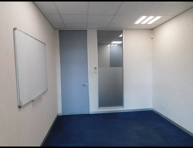 157M² OFFICE TO LET IN ROSEBANK